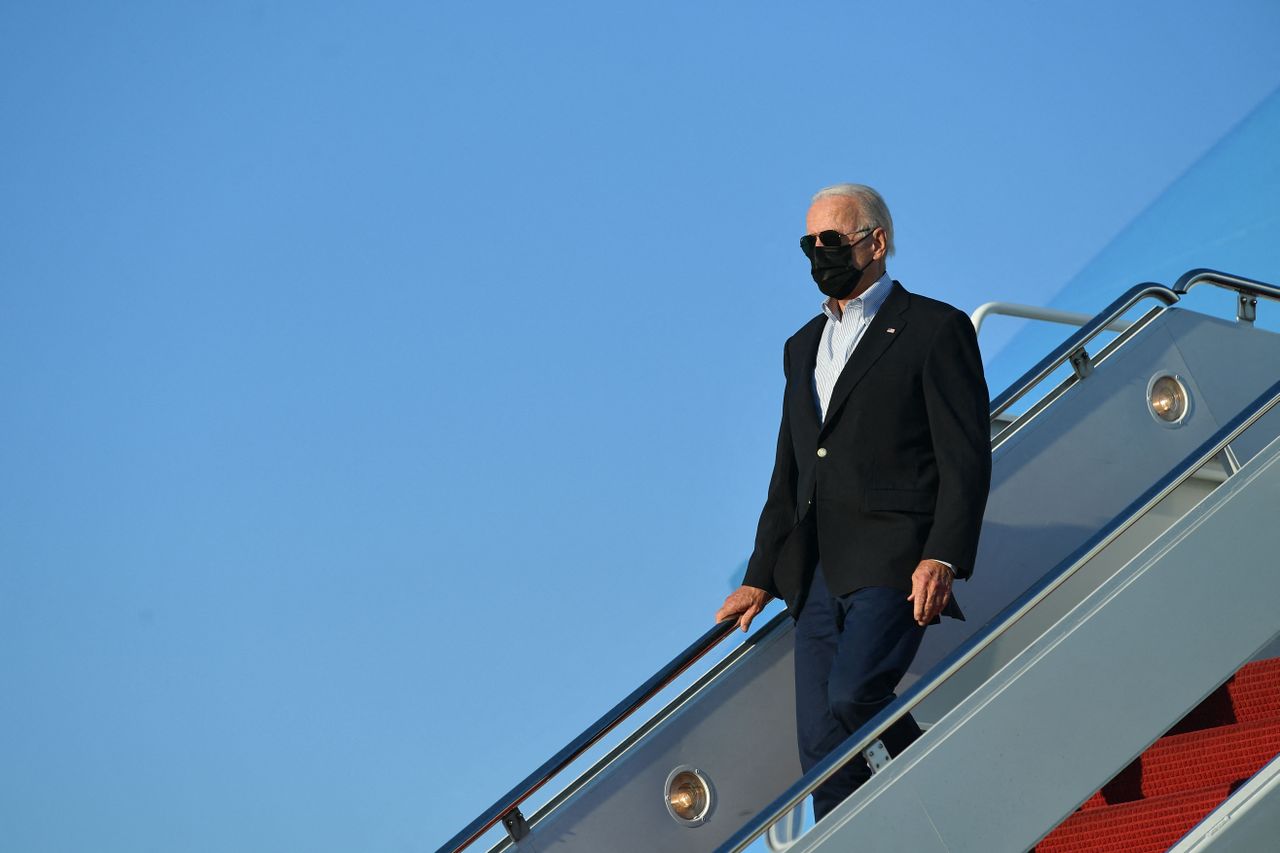 Biden departs Air Force One