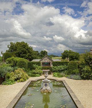 Wychwood Manor © Andrew Lawson