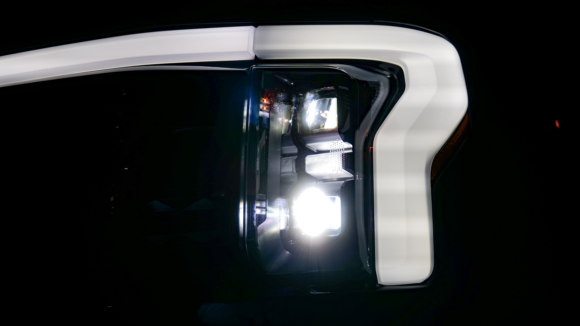 2025 Ford F-150 Lightning test drive.