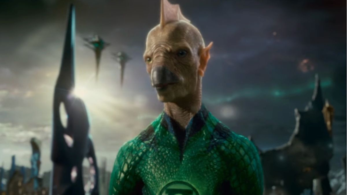 Tomar-Re standing on the home world in Green Lantern.