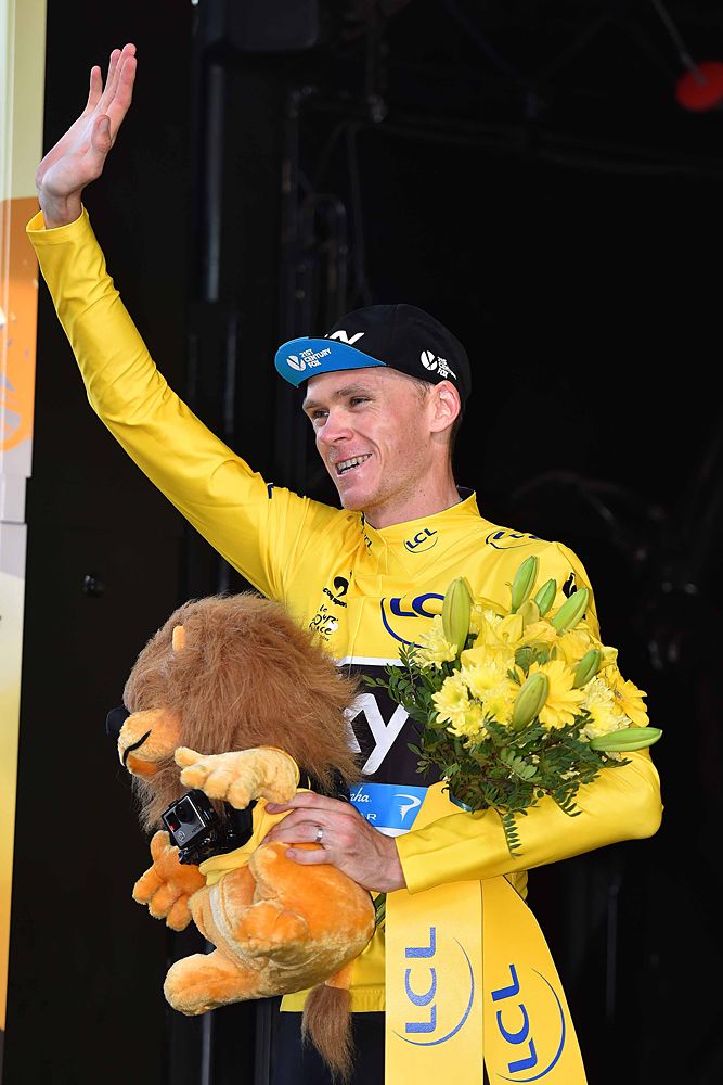 Chris Froome (Team Sky) spends another day in the yellow jersey