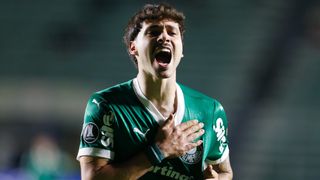 Mauricio of Palmeiras celebrates after scoring the team's third goal during the Copa CONMEBOL Libertadores 2025 Group G match between Bolivar and Palmeiras at Estadio Hernando Siles on April 24, 2025 in Miraflores, Bolivia.