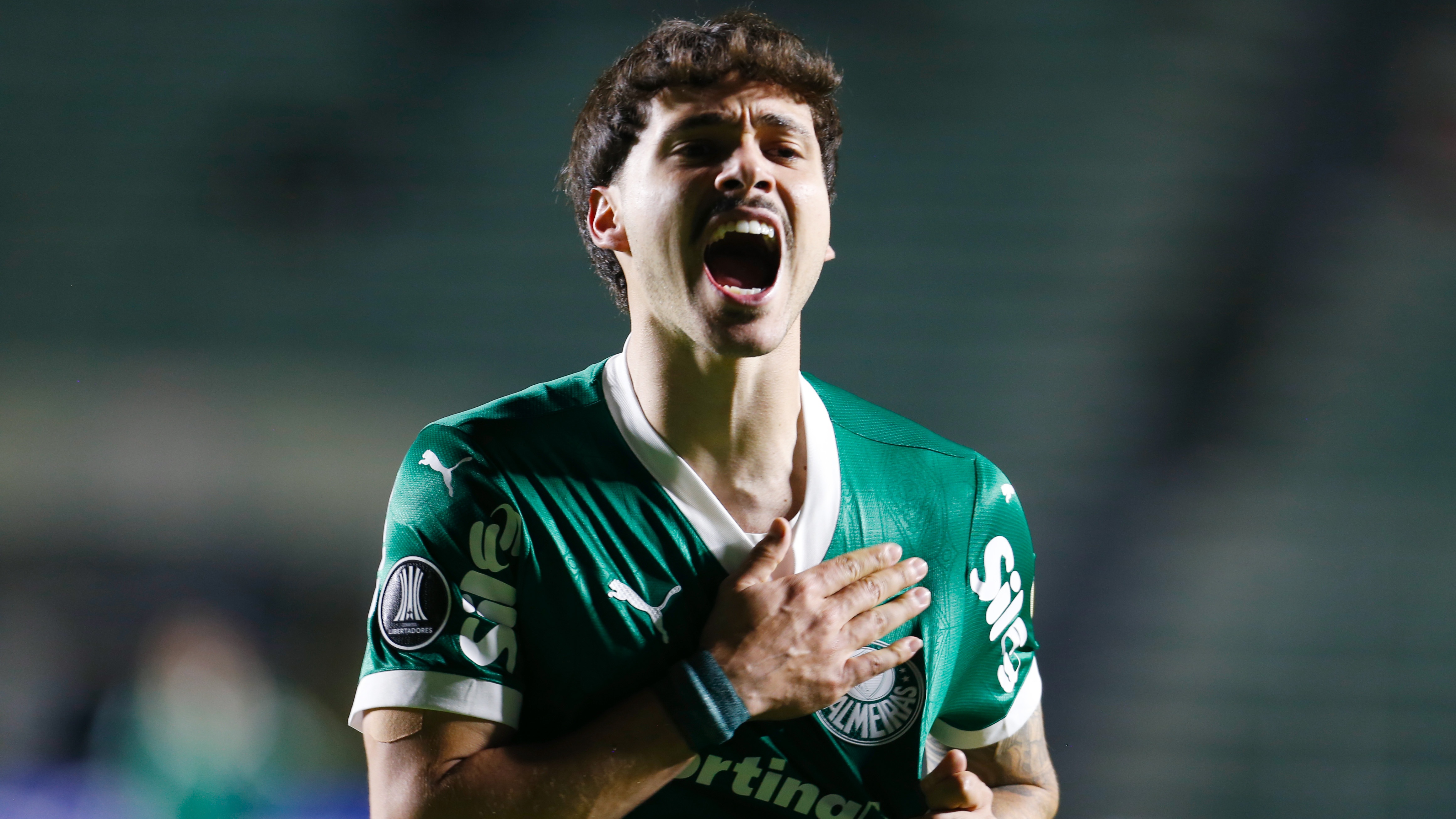 Mauricio of Palmeiras celebrates after scoring the team's third goal during the Copa CONMEBOL Libertadores 2025 Group G match between Bolivar and Palmeiras at Estadio Hernando Siles on April 24, 2025 in Miraflores, Bolivia. 