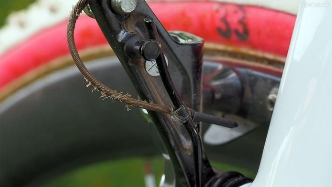 Details, details - the brake cables are finished with bits of heat shrink tubing and secured with a mix of fishing line and Krazy Glue