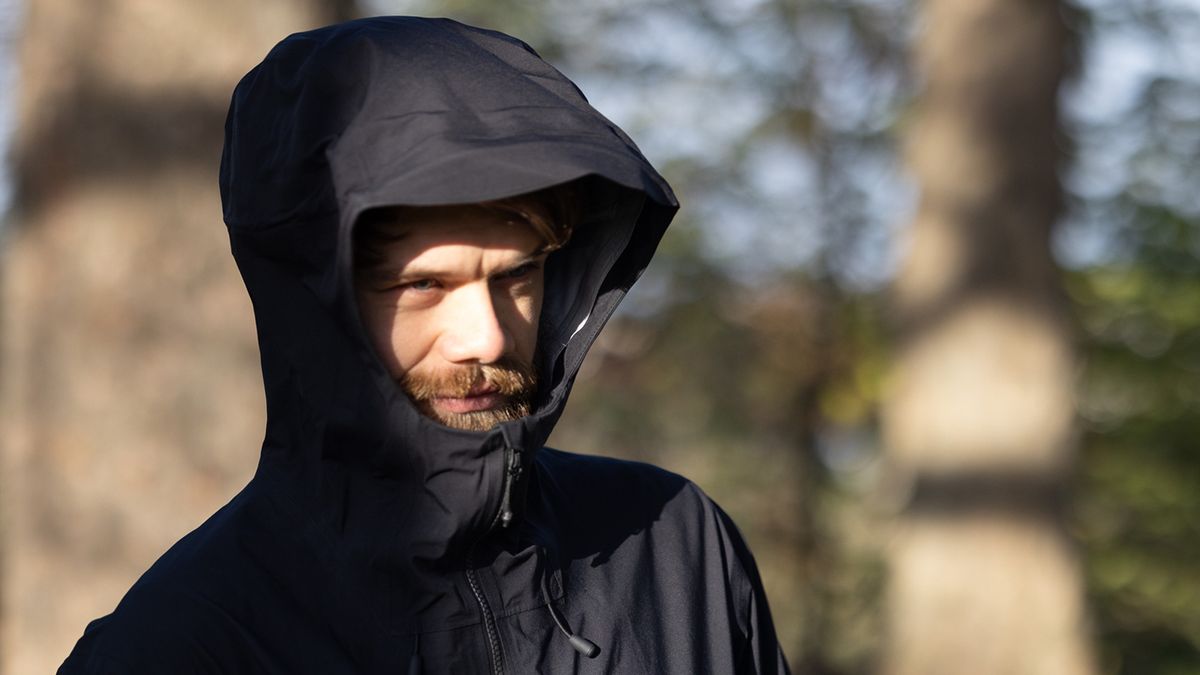 Albion Zoa Rain Shell jacket review – premium wet weather protection ...