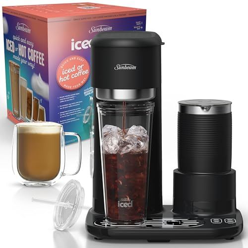 Iced and Hot Coffee Machine With Integrated Frother