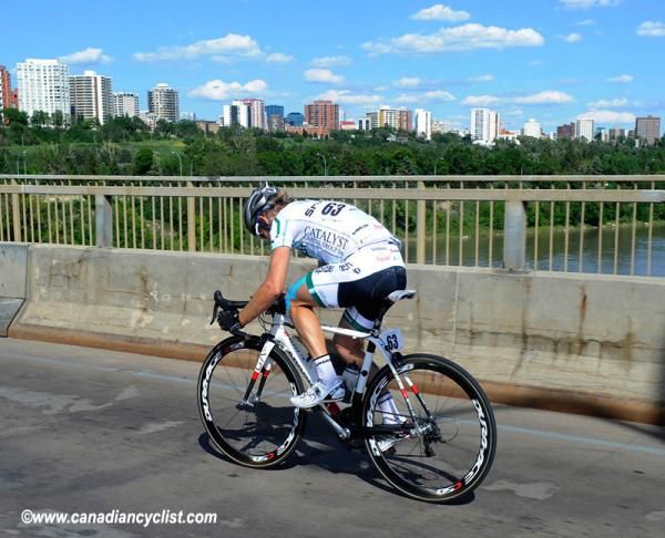 Andrew Randell (SpiderTech powered by Planet Energy) powers away on his own with a lap and a half to go.
