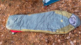 Best 4-season sleeping bags and winter sleeping bags – Slumberjack Ronin 20