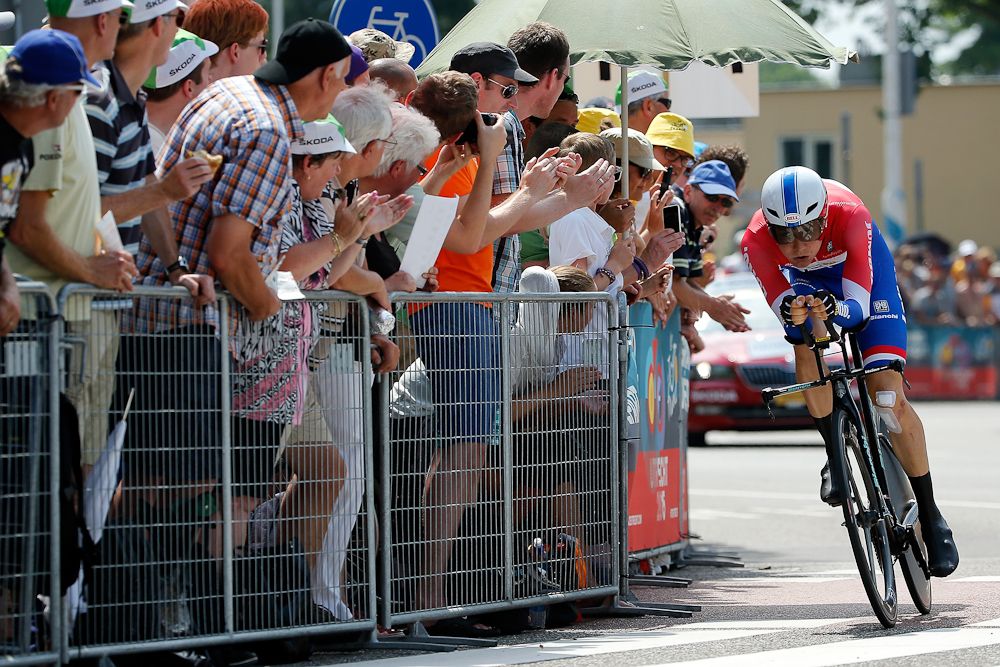 Dutch fans cheer Wilco Kelderman as he competes in the stage 1 time trial.