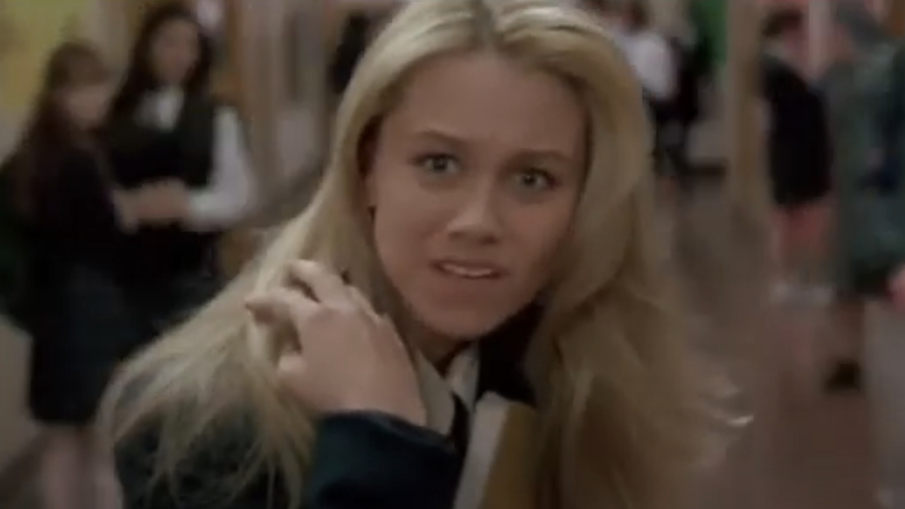 Christine Taylor as Laura Lizzie looking shocked in The Craft