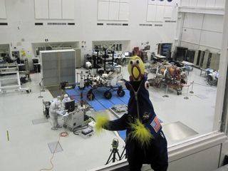 Camilla SDO Visits Curiosity Rover at JPL