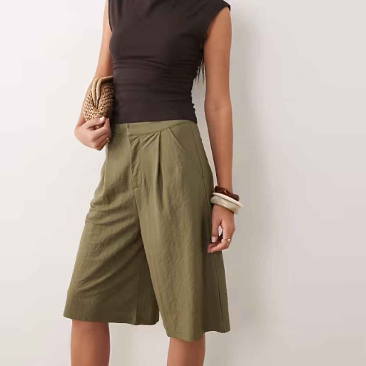 ASOS DESIGN, Linen Look Tailored Bermuda Short in Khaki Green
