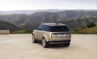 Range Rover 2022 backside