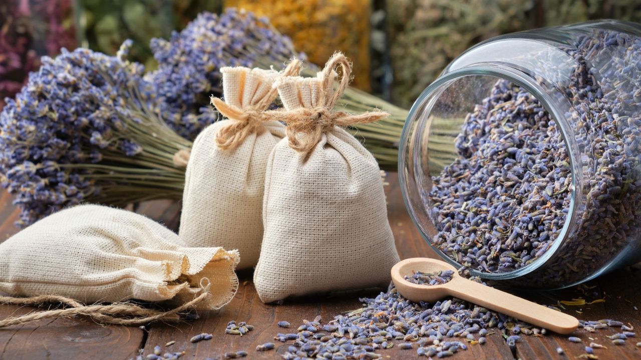 Lavender sachets next to dried flowers