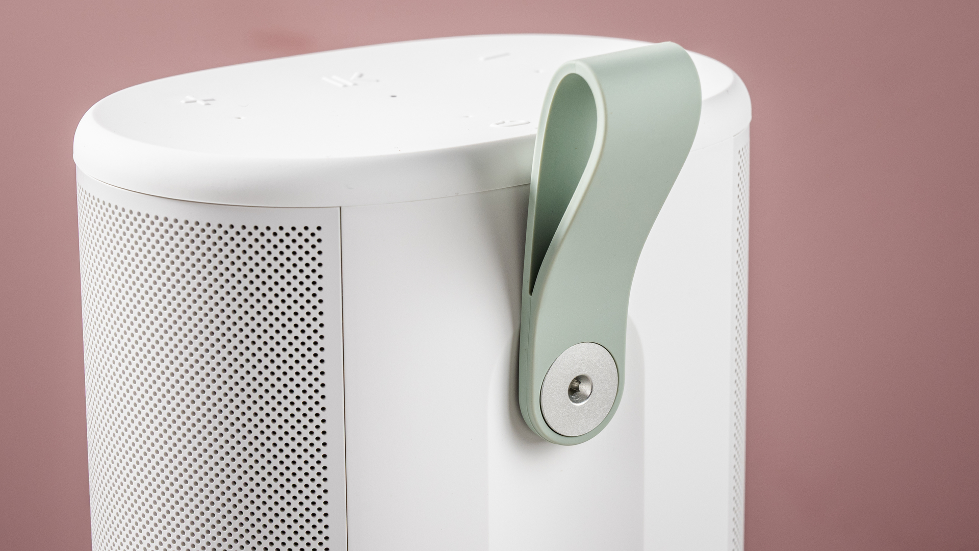 The Sonos Play speaker's carrying hook