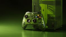 Xbox Series X25 and controller