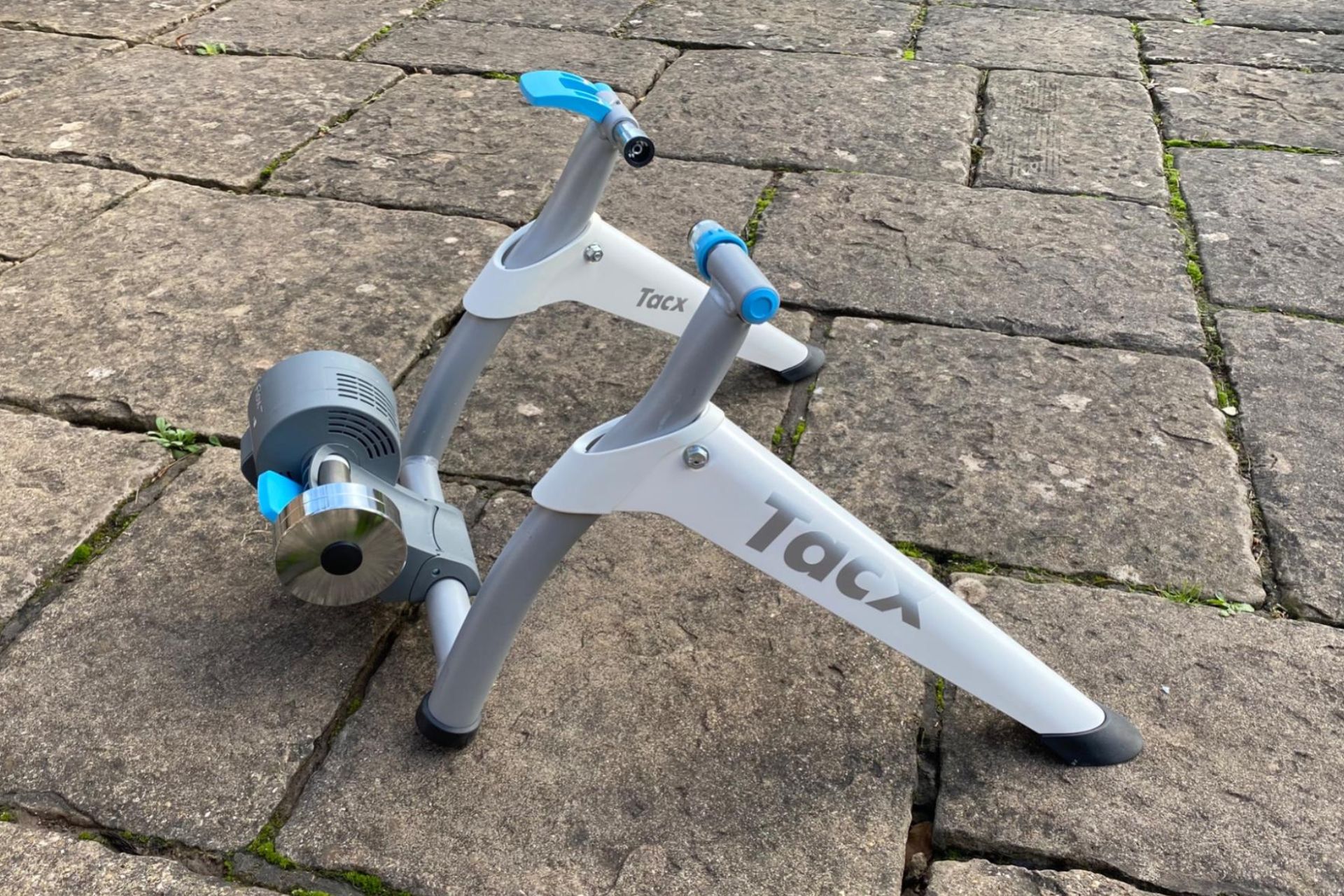 Image shows the Tacx Flow turbo trainer