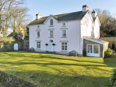 old-rectory-in-wales-for-sale