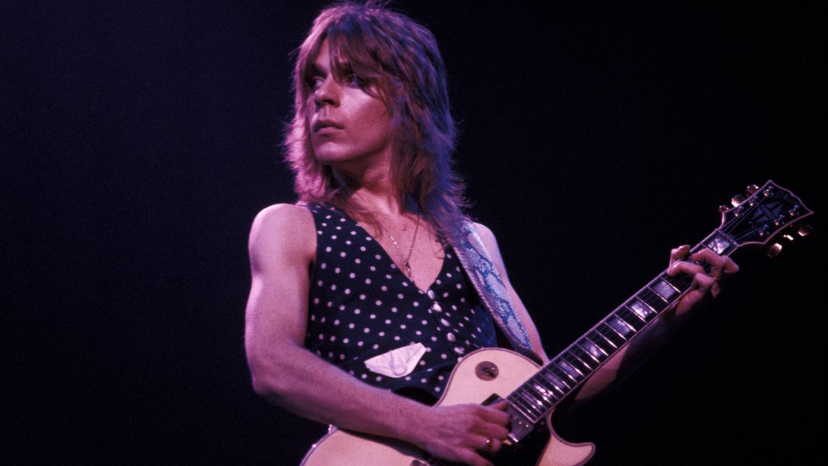 Randy Rhoads performing live