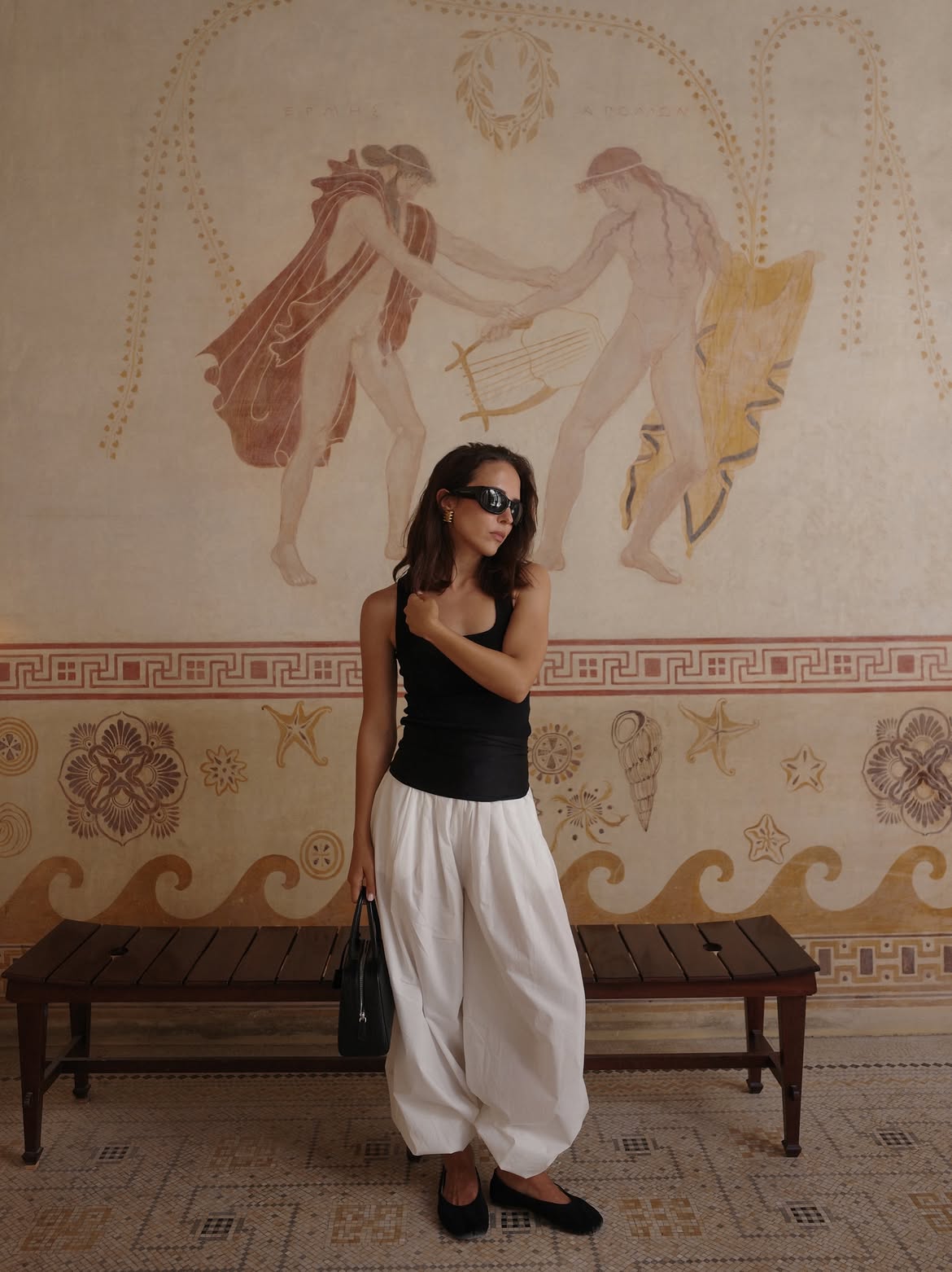 @deborabrosa wears balloon trousers