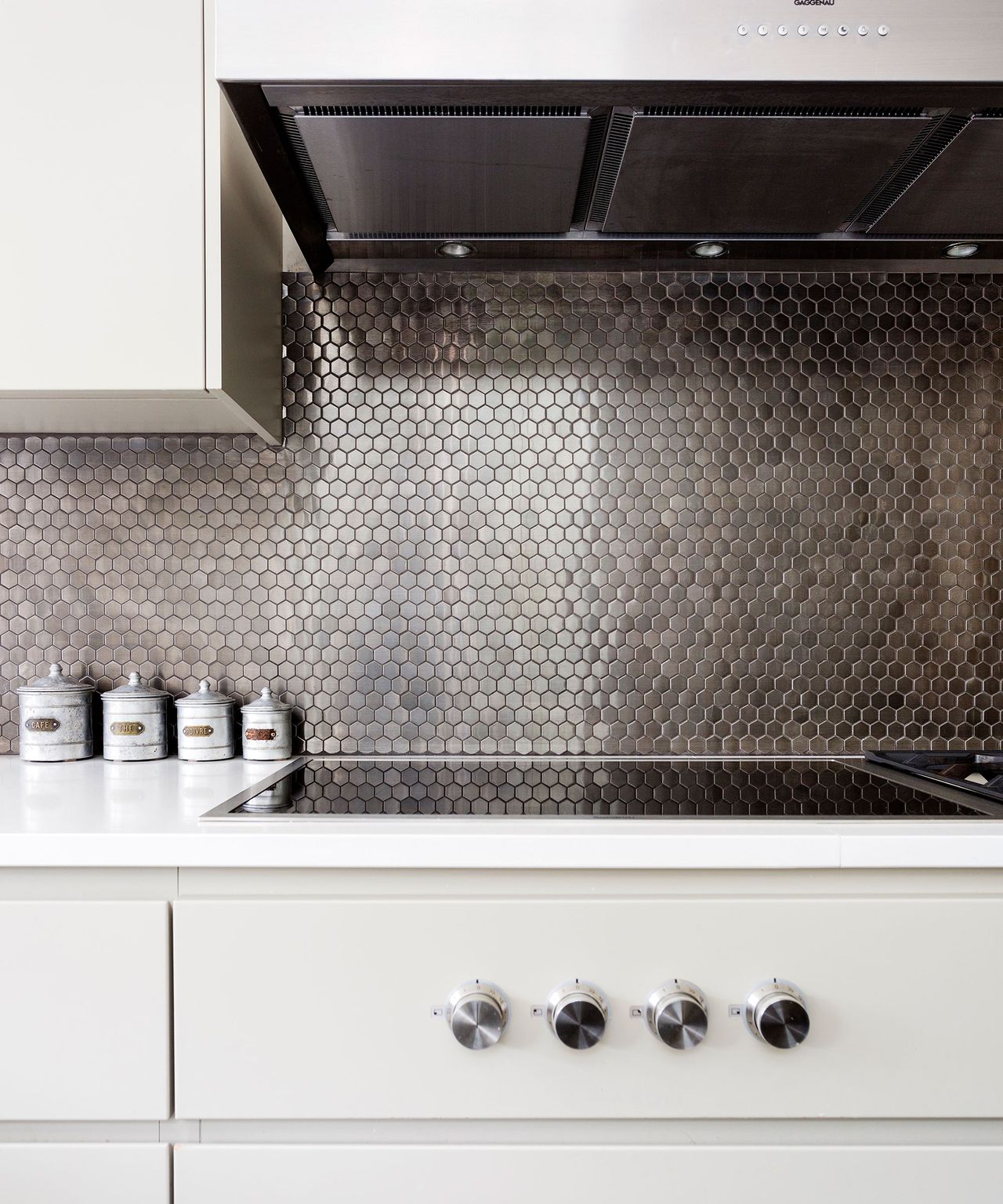 Metal backsplash ideas: 10 vertical surfaces for a modern kitchen ...