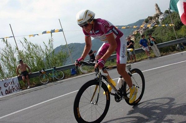 Edvald Boasson Hagen (Team Columbia - Highroad) wears the maglia ciclamino skinsuit for leading the points classification.