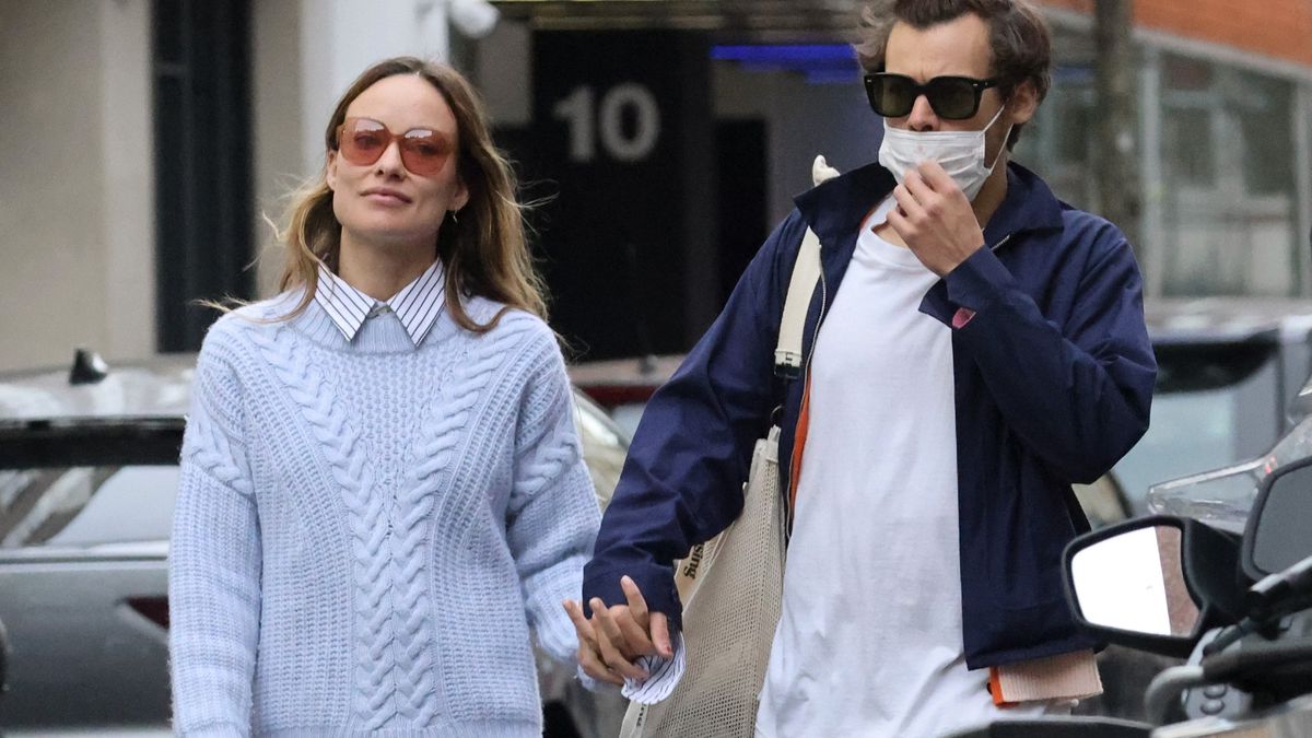 Harry Styles breakup has reportedly been "difficult" for Olivia Wilde