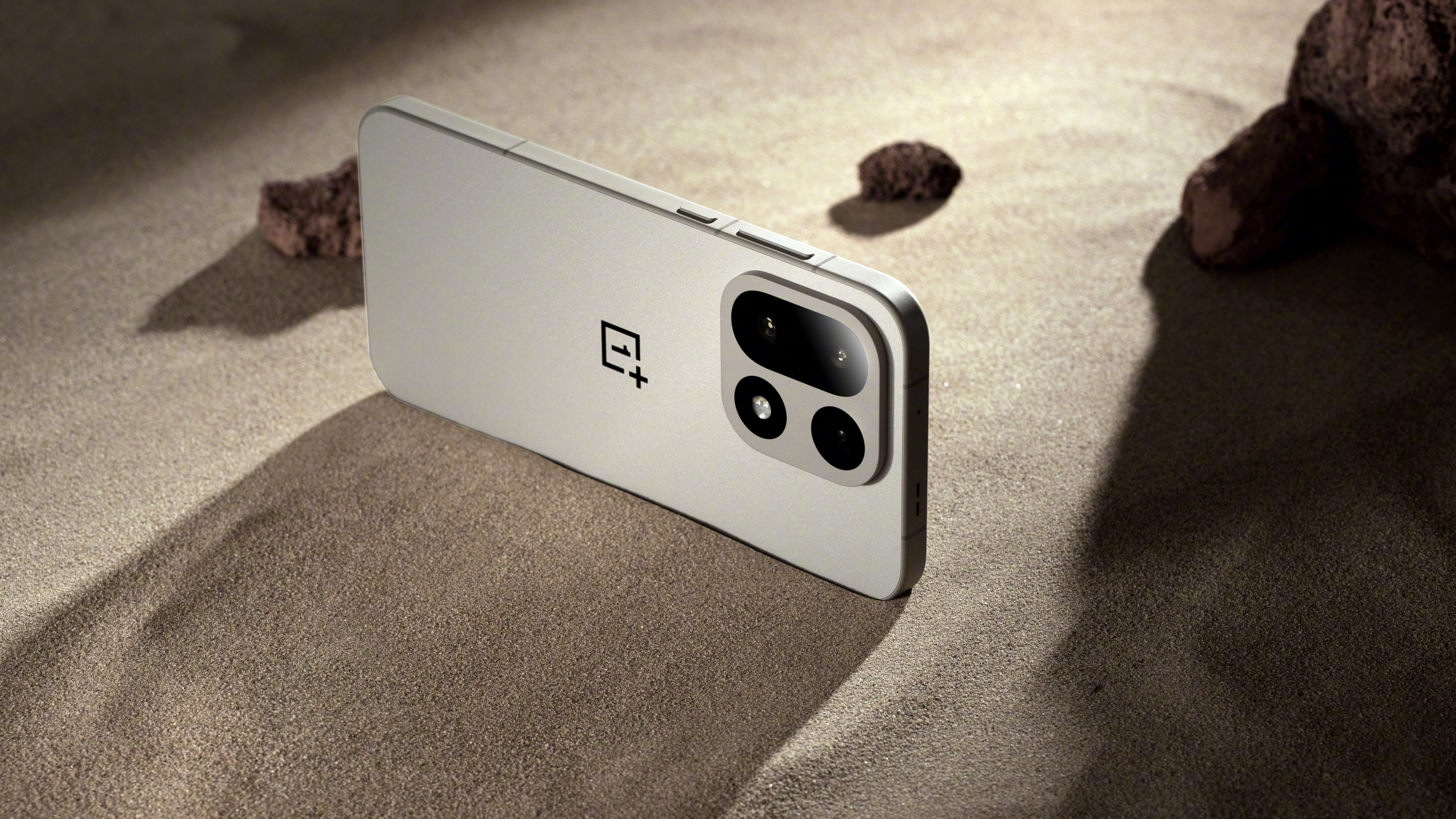 OnePlus 15 Promotional shots