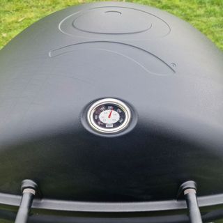 The Weber Q3200 BBQ lid with built-in thermostat