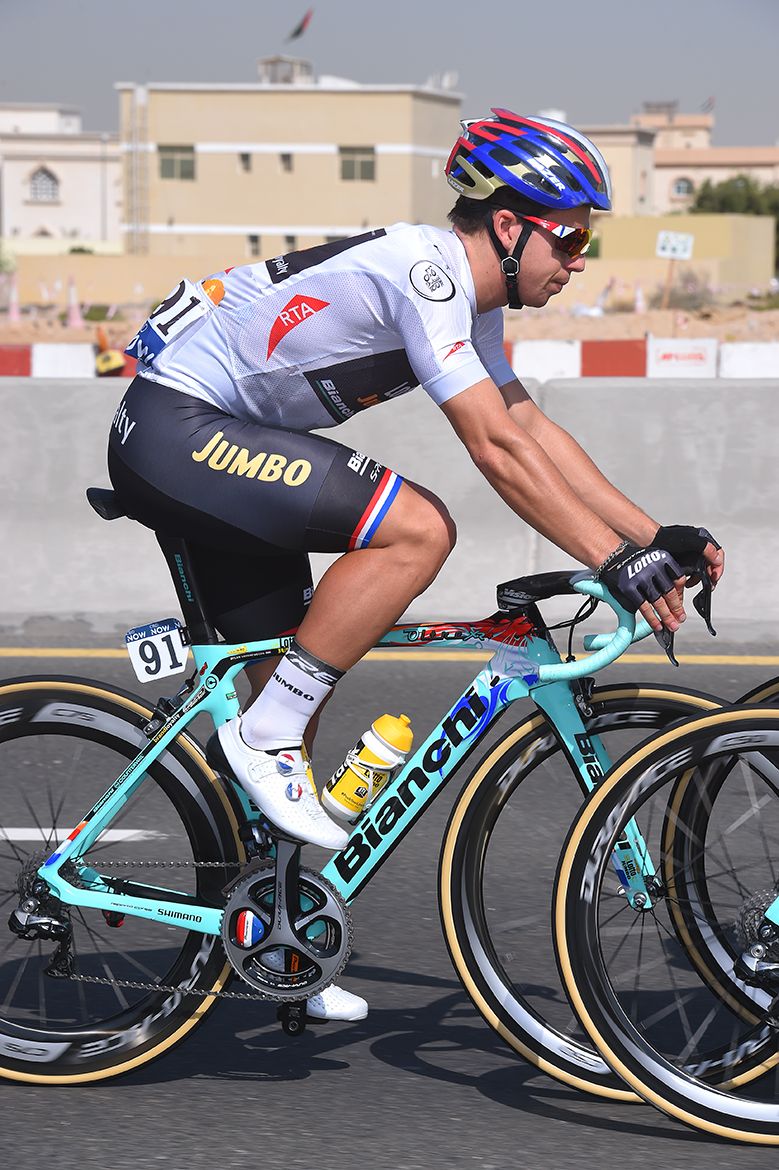 Dylan Groenewegen in the white jersey of young rider