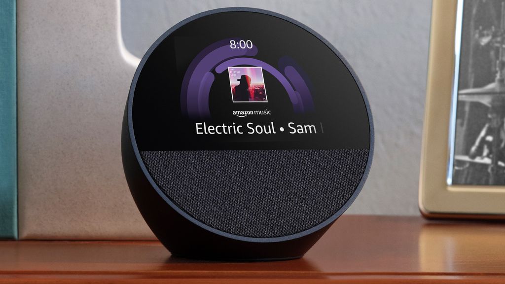 Alexa Retangular Echo Spot (2017) vs Echo Spot (2024): how do the old and new Amazon ...