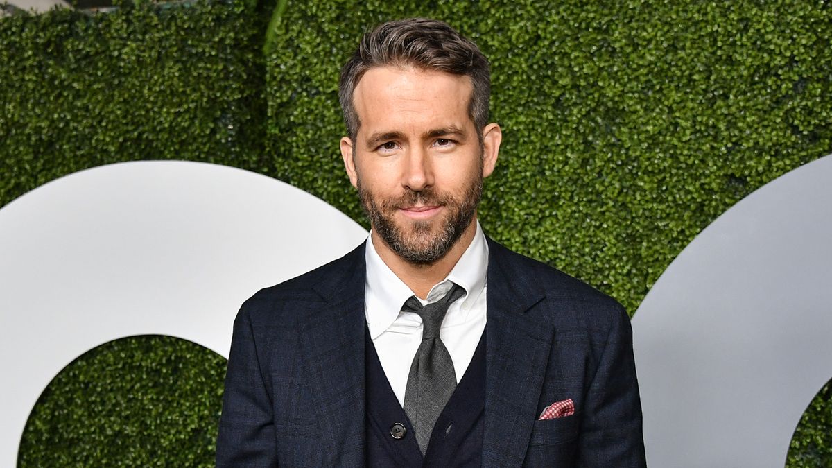 Ryan Reynolds Announced His New Gin Company In The Best Way Possible ...