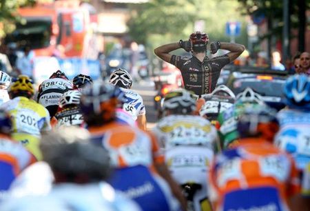 Spaniard Francisco Jos&eacute; Ventoso (CarmioOro - A-Style) celebrates his win in the GP Beghelli.