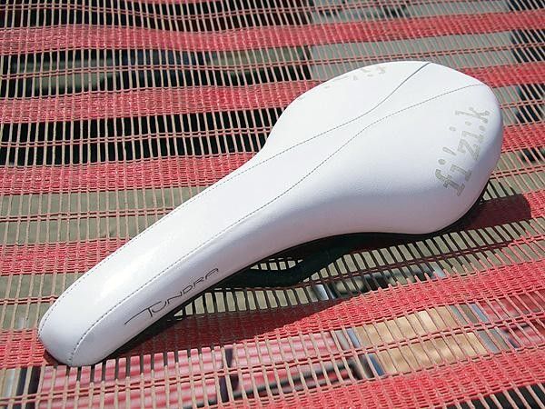 Geoff Kabush apparently liked the shape of the Arione so much