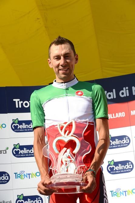Ivan Santaromita (BMC) with the winner's goodies