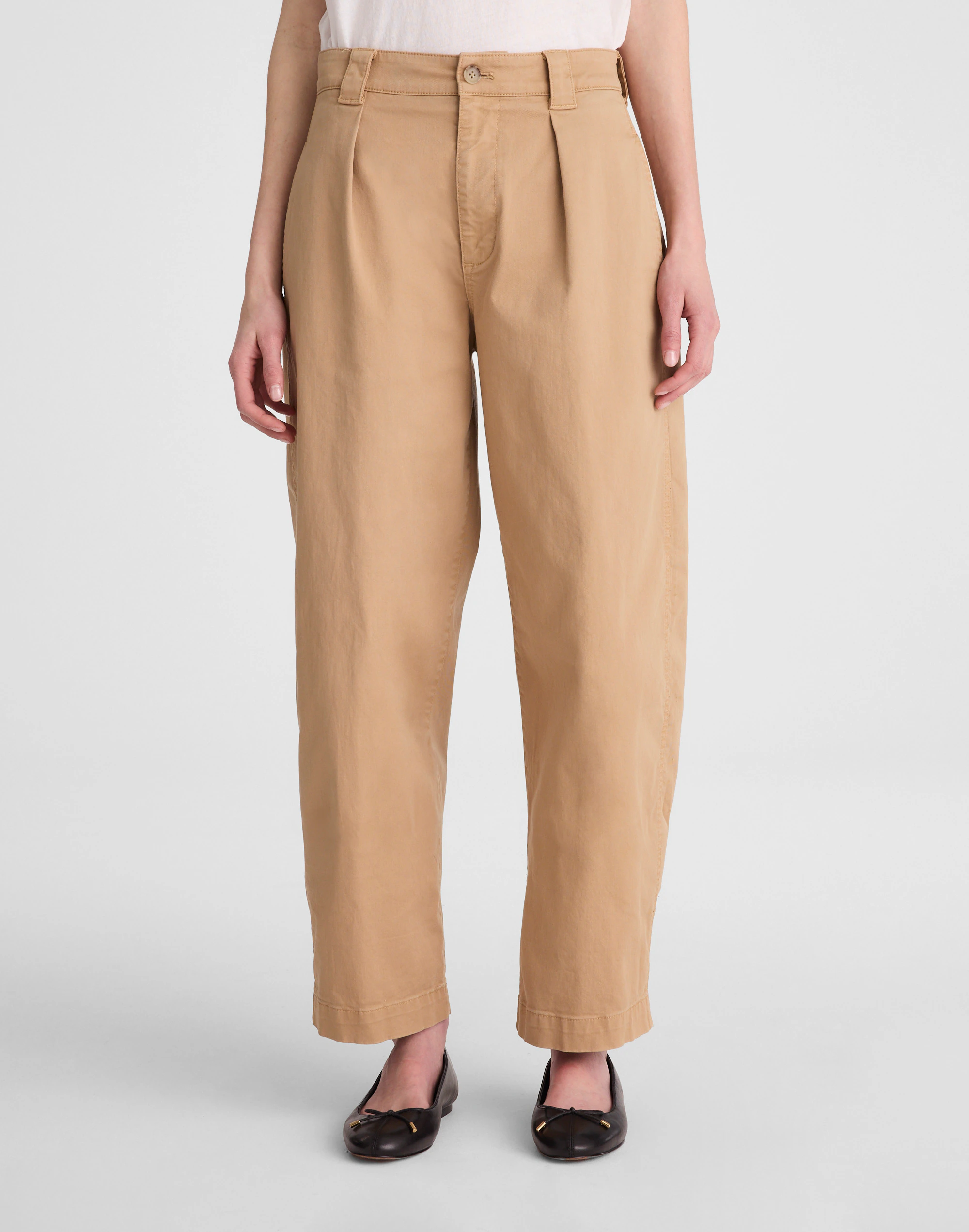 The Barrel-Leg Chino Pant