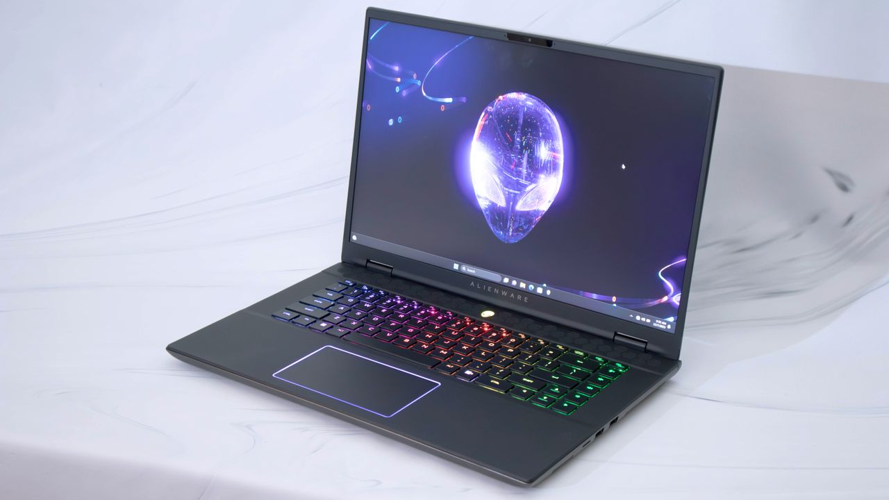 2024 Alienware M16 R2