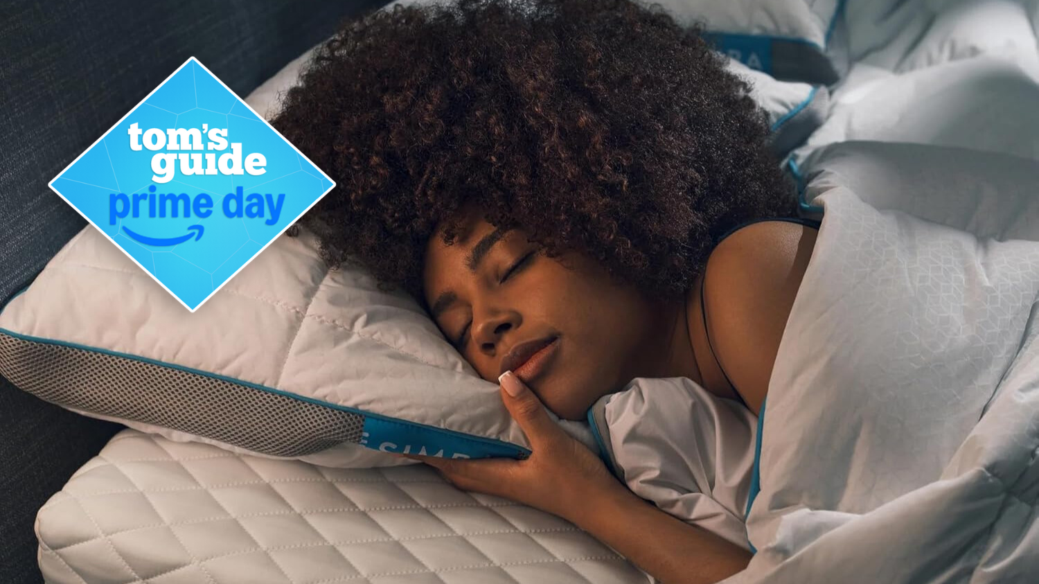 Woman sleeping on the Simba Hybrid Pillow