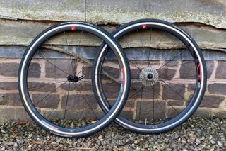 Image shows the Fulcrum Racing 4s which are one of the best road bike wheelsets