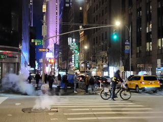 Samsung Galaxy S20 space zoom telephoto lens