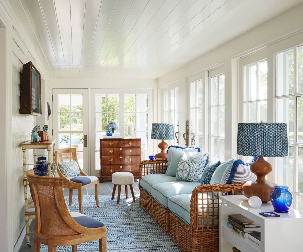 Nantucket Seaside Home Showcases Pretty Beach House Style