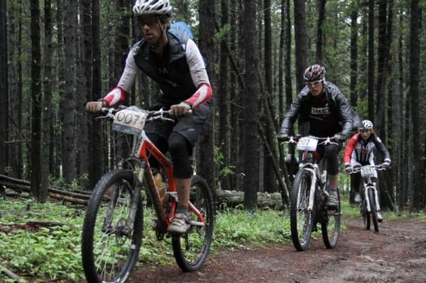 Matt Boobar of Timex/Sugoi leads his teammate Will Kelsay and Mical Dyck of leading Mixed team Terrascape/Trek Canada.