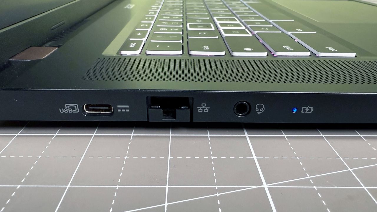 Acer Chromebook Plus 516 GE cloud gaming Chromebook