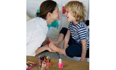 J. Crew Creative Director Jenna Lyons and her son Beckett in the controversial online ad: &amp;quot;Blatant propaganda&amp;quot;?