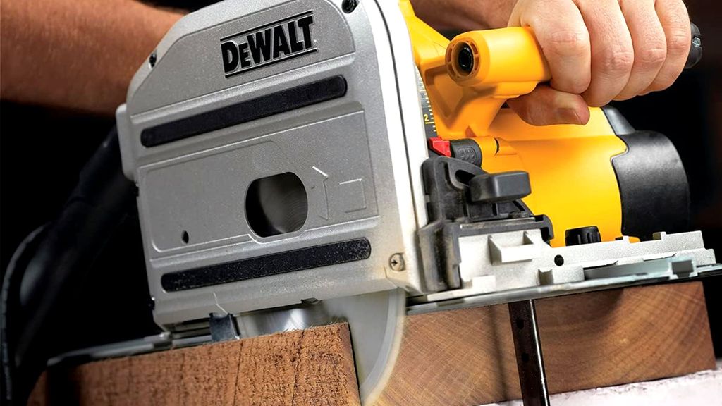 What is a plunge saw and which DIY projects is it good for? | Homebuilding