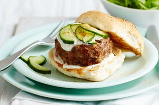 Low calorie meals: Greek-style lamb burgers