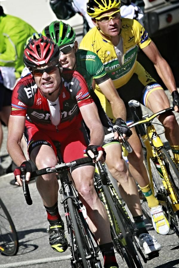 Cadel Evans (BMC) had to do all the chasing himself for the final 10km.