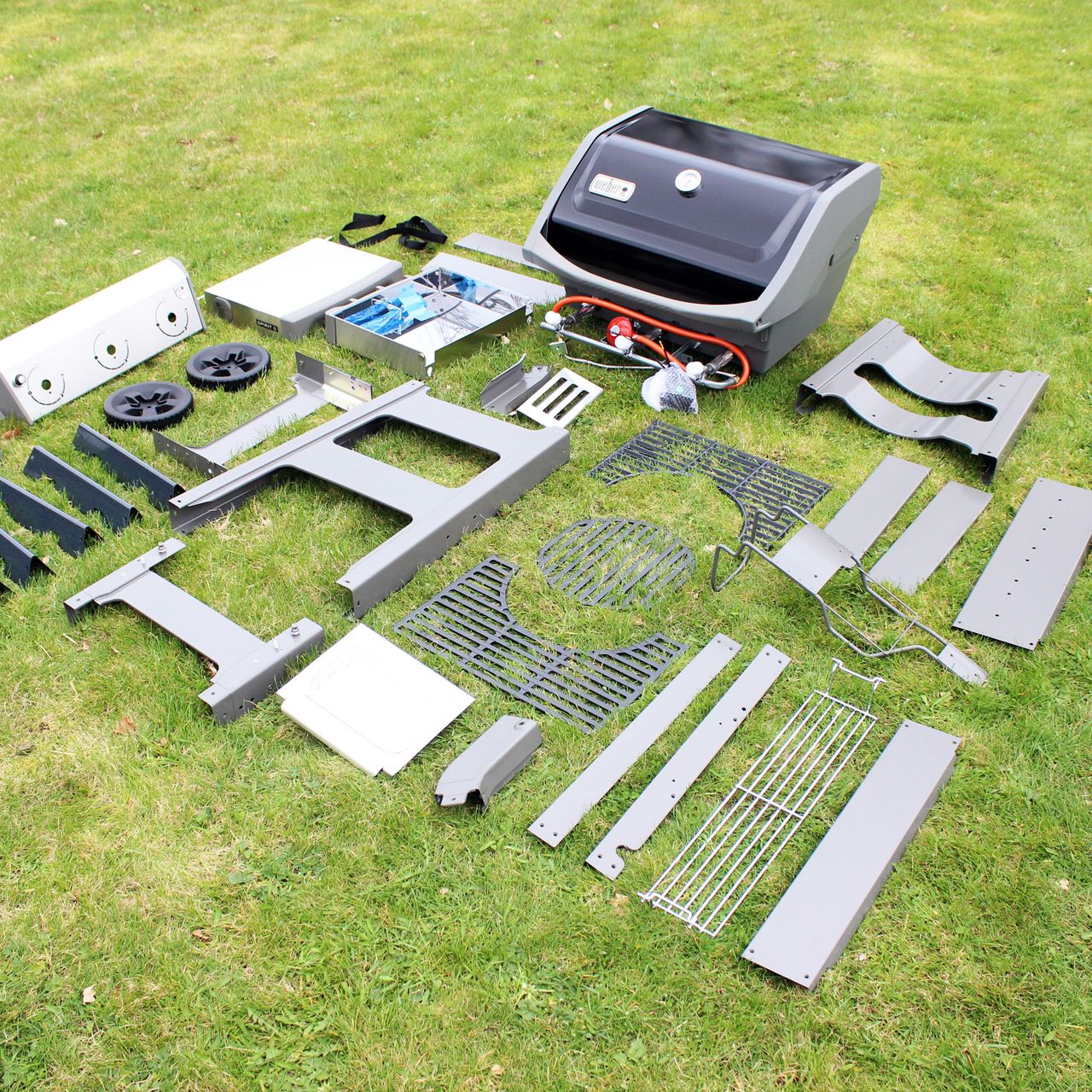 The Weber Spirit II E310 being assembled