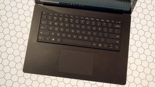 Surface-Laptop-3-TG-007