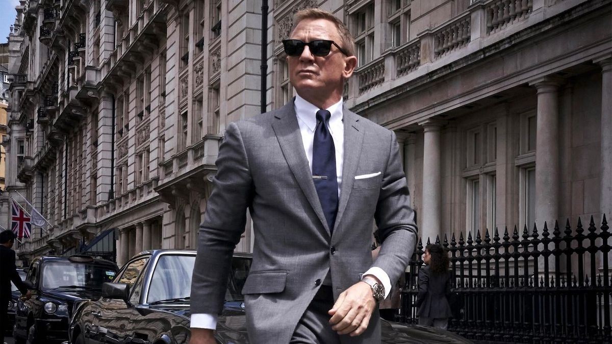 Was Daniel Craig Born To Play James Bond? History Seems To